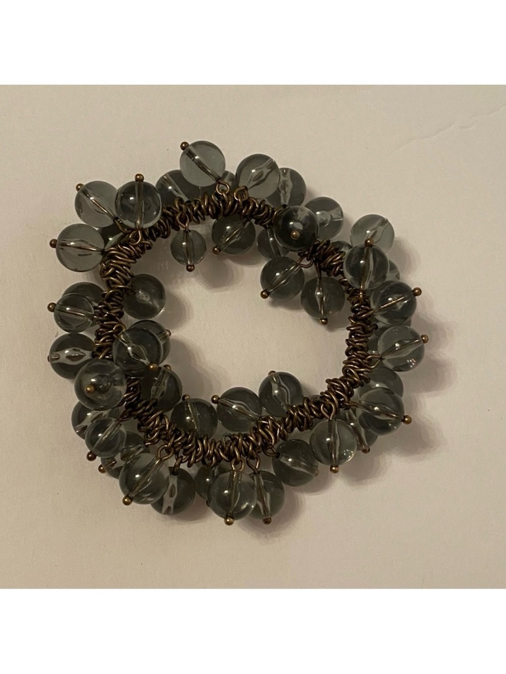 J. CREW BRACELET GRAY BEADS DANGLING STRETCH CHUNKY BRASS COLOR OS ONE SIZE